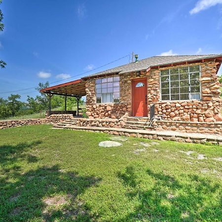 Enchanting Hilltop Cottage In Medicine Park! Exterior foto